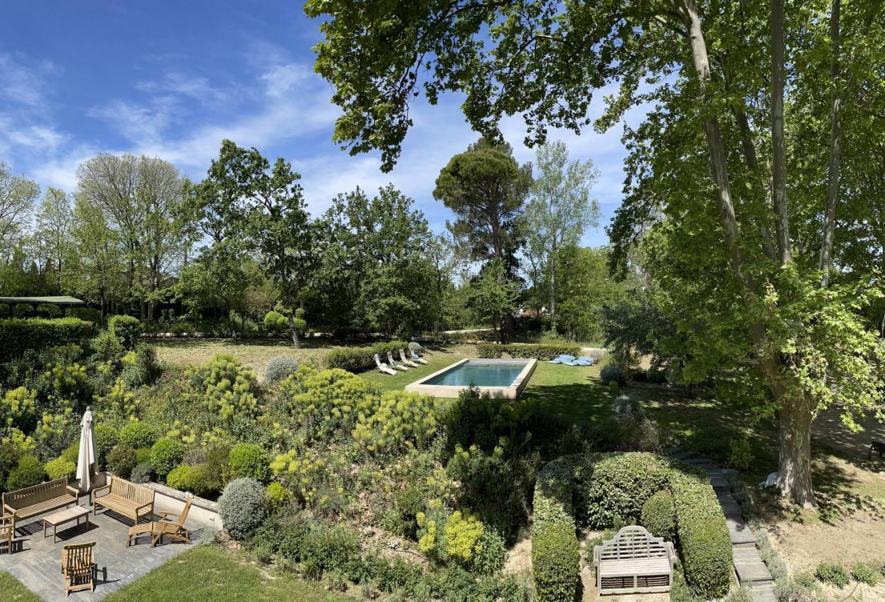 Bed and Breakfast Ermitage Notre Dame De Vacquieres Noves Exterior foto