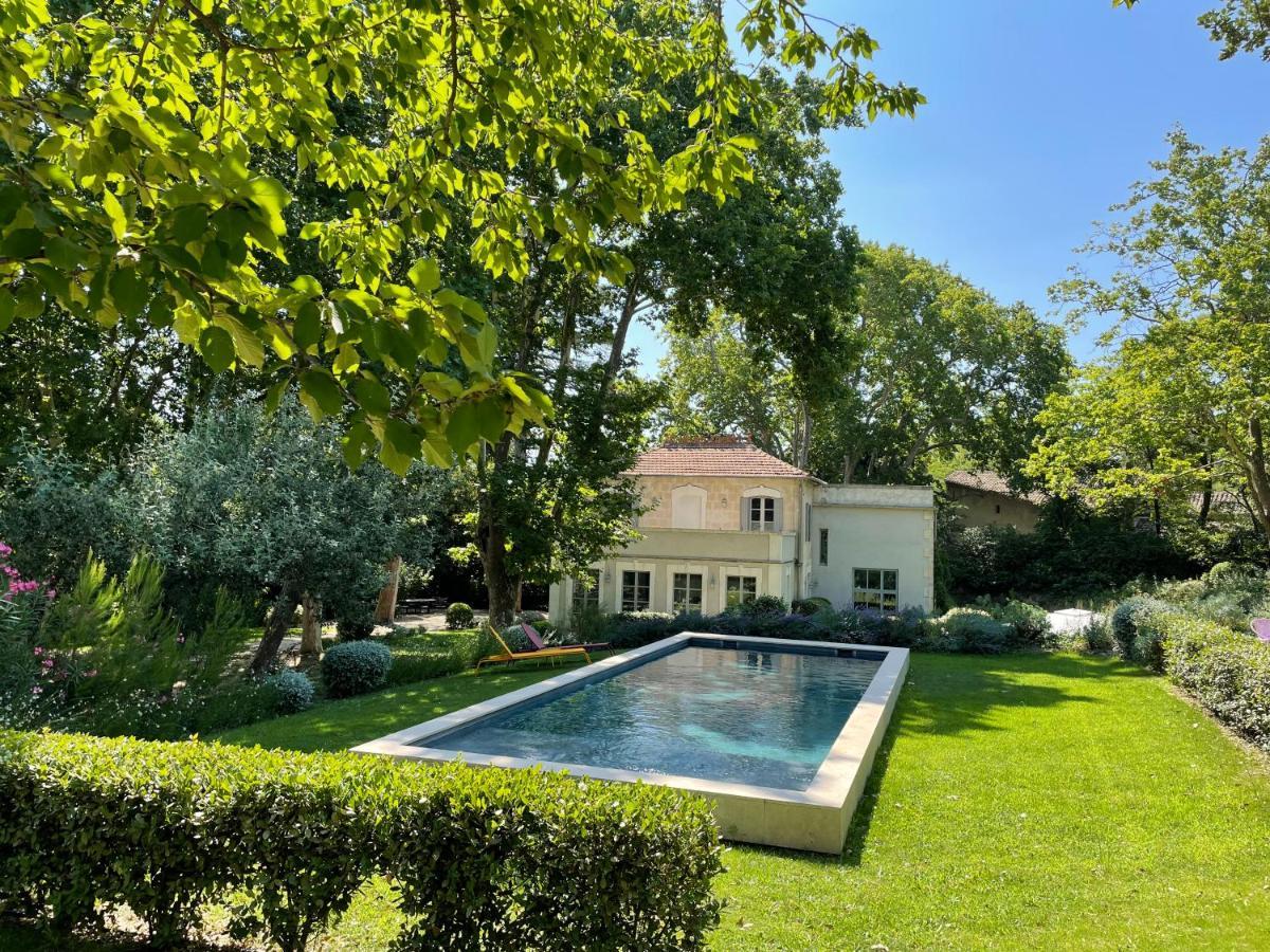 Bed and Breakfast Ermitage Notre Dame De Vacquieres Noves Exterior foto
